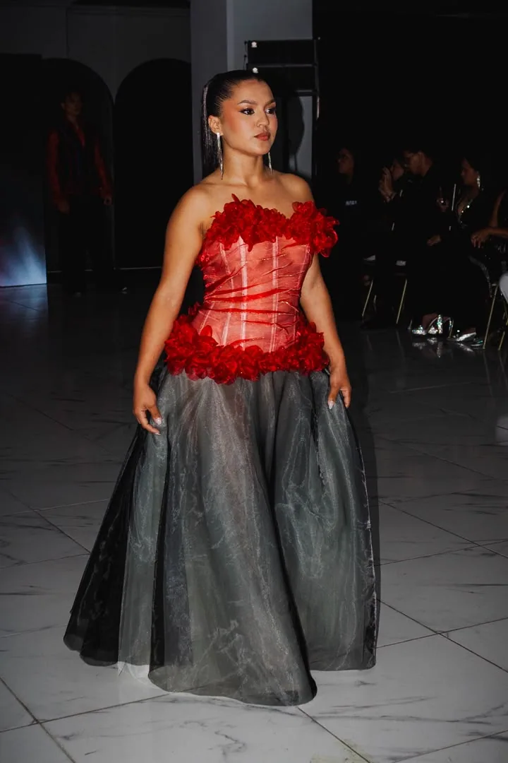 Sangre en la Memoria — colección de Clarisa Medina, foto 15 de 37